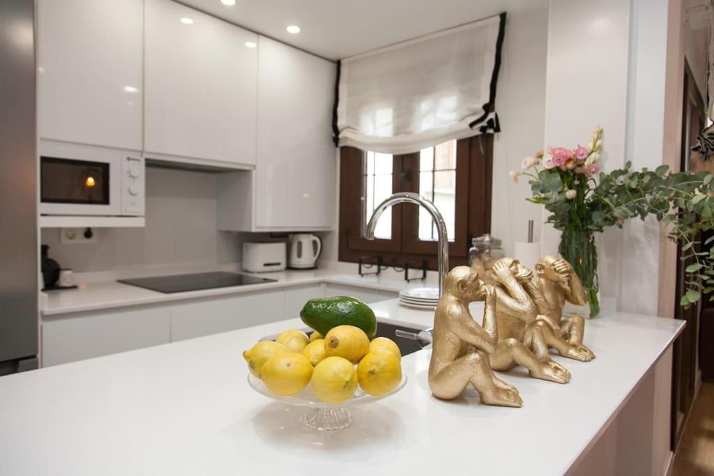 Modern & Nice Apartment. Old Town. Private Parking Sevilla Exteriér fotografie