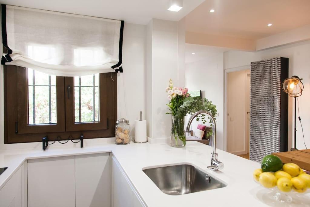 Modern & Nice Apartment. Old Town. Private Parking Sevilla Exteriér fotografie